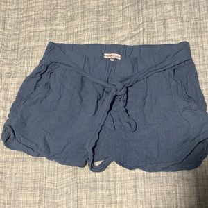 Large blue fabric shorts, Sincerely Jules